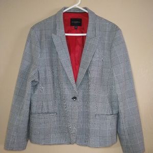Classic Fit Plaid Blazer